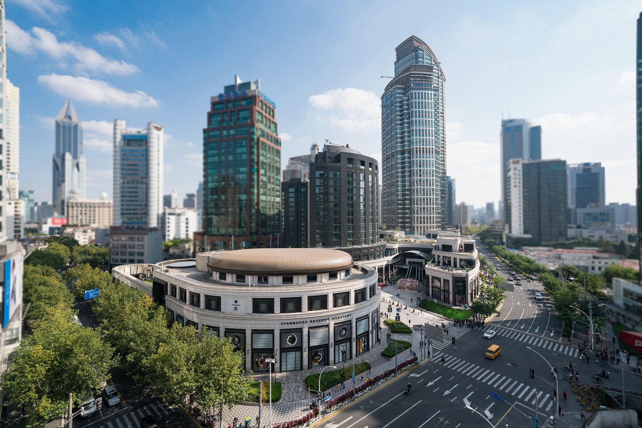 坐落於靜安區南京西路的興業太古滙已成為上海地標。
